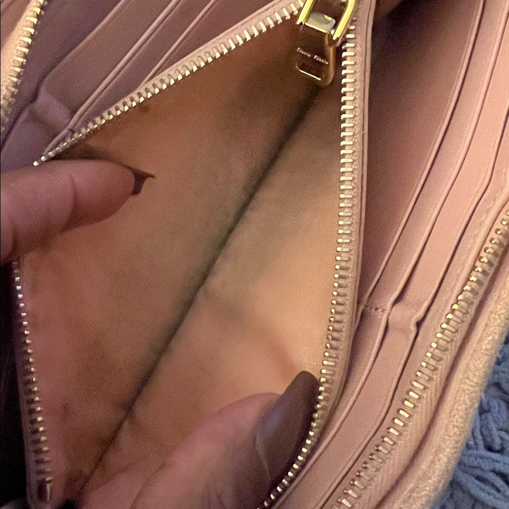 Miu Miu Mauve Quilted Wallet - Picture 5 of 6